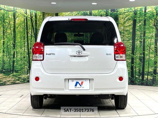 Toyota PORTE 2012-09 8881567-14