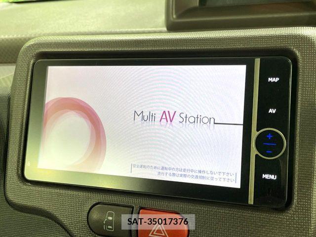 Toyota PORTE 2012-09 8881567-2