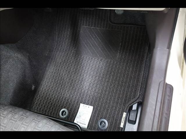 Toyota PORTE 2014-07 1258731-14