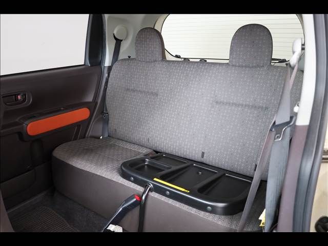 Toyota PORTE 2014-07 1258731-17