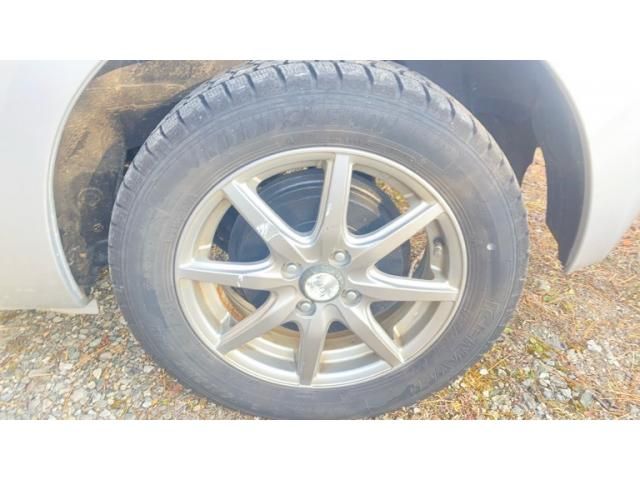 Toyota PORTE 2013-01 1548470-11