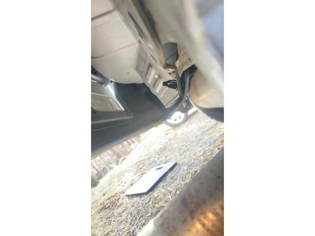Toyota PORTE 2013-01 1548470-20