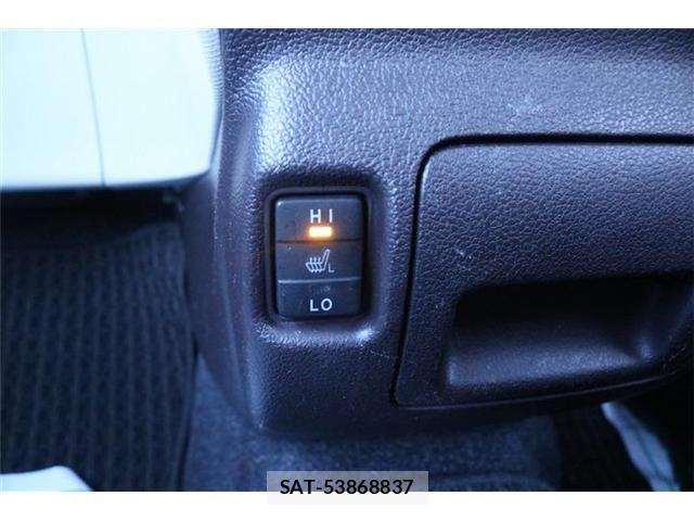 Toyota PORTE 2015-09 4977054-7