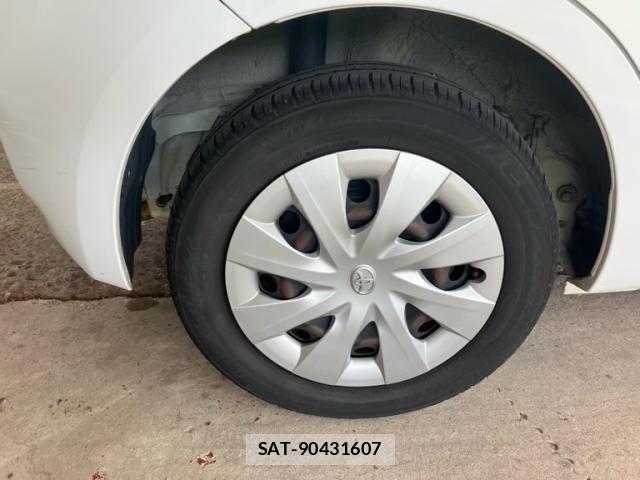 Toyota PORTE 2013-10 6911181-9