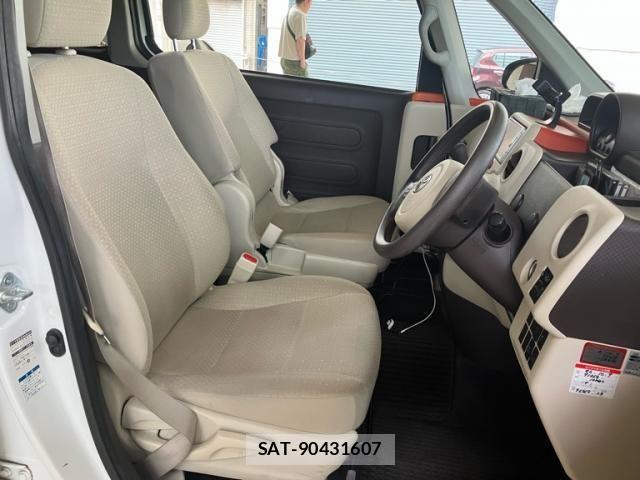 Toyota PORTE 2013-10 6911181-19