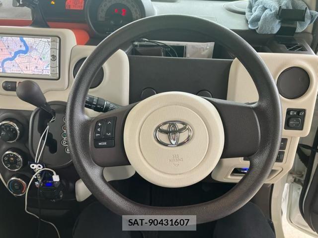 Toyota PORTE 2013-10 6911181-21