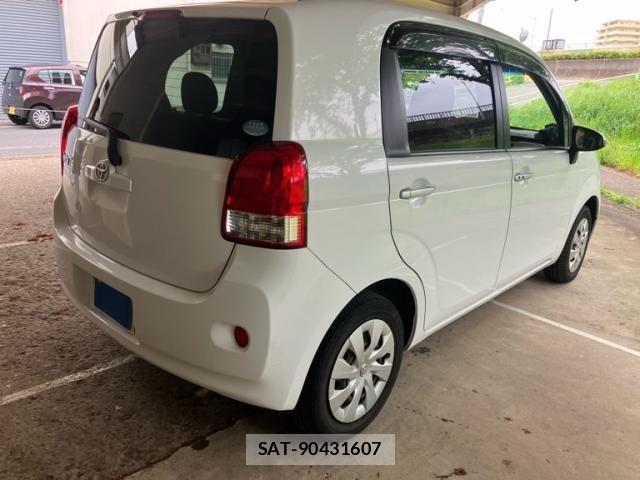 Toyota PORTE 2013-10 6911181-6