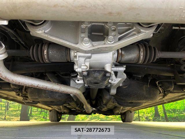 Toyota PORTE 2012-10 7217927-18
