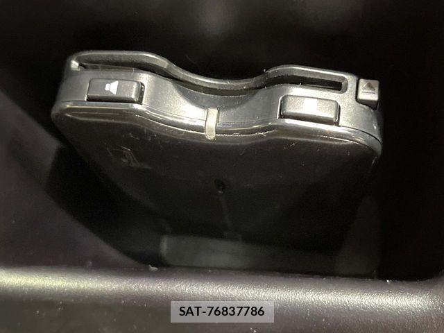 Toyota PORTE 2016-03 7251917-5