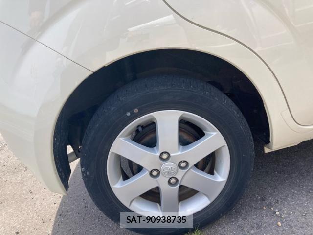 Toyota PORTE 2013-07 7329378-9