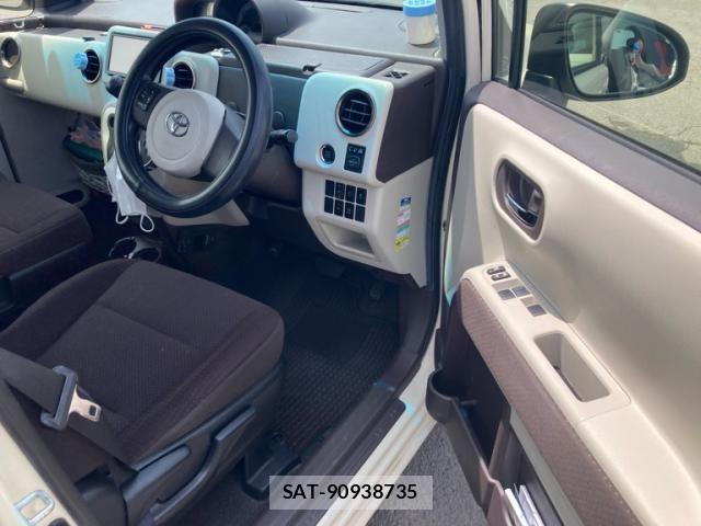 Toyota PORTE 2013-07 7329378-11