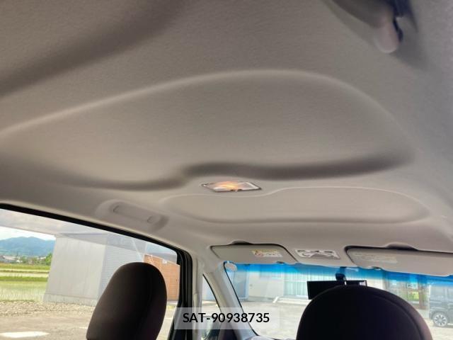 Toyota PORTE 2013-07 7329378-15