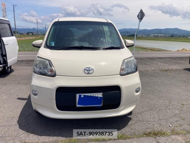 Toyota PORTE 2013-07 7329378-2