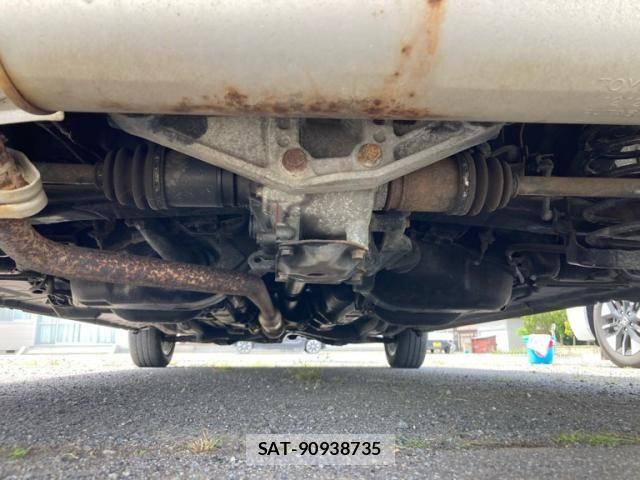 Toyota PORTE 2013-07 7329378-5