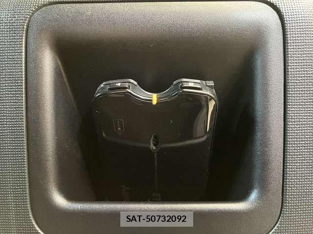 Toyota PORTE 2015-02 7329376-6