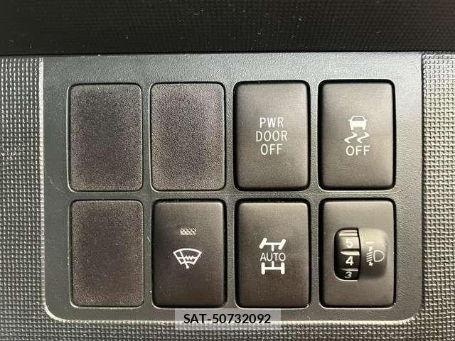 Toyota PORTE 2015-02 7329376-8