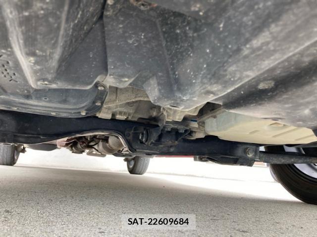 Toyota PORTE 2013-12 7619193-4