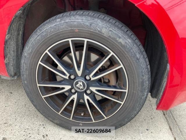 Toyota PORTE 2013-12 7619193-6