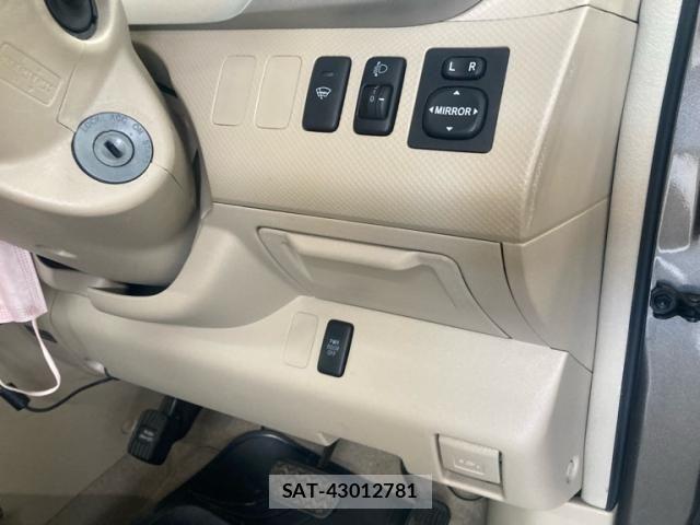 Toyota PORTE 2006-03 7727247-20