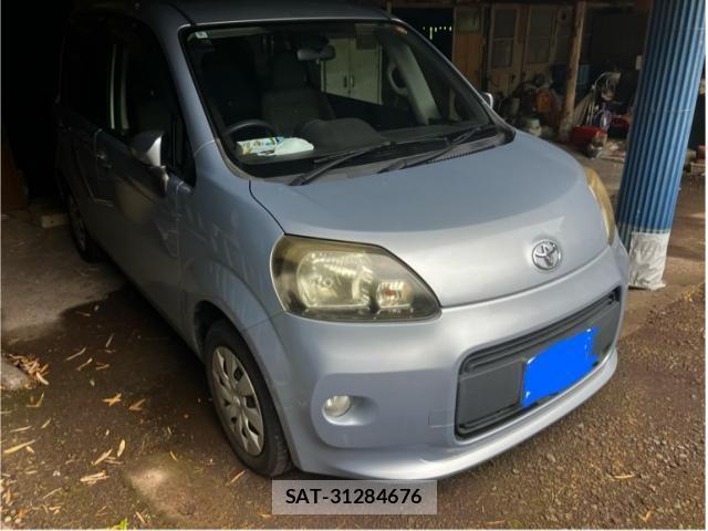 Toyota PORTE 2012-08 7727245-1
