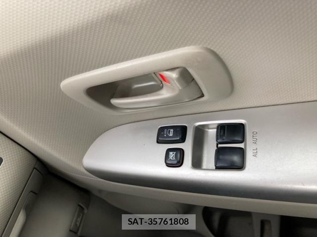 Toyota PORTE 2011-10 8037625-17