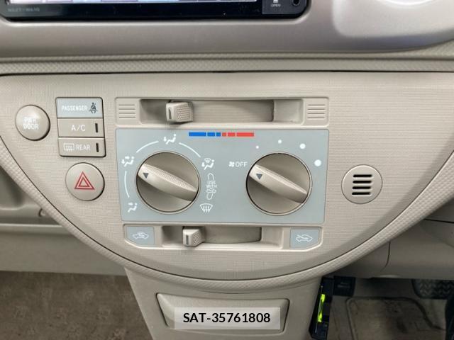 Toyota PORTE 2011-10 8037625-22