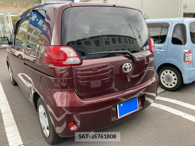 Toyota PORTE 2011-10 8037625-4