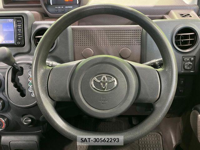 Toyota PORTE 2017-02 8209556-10