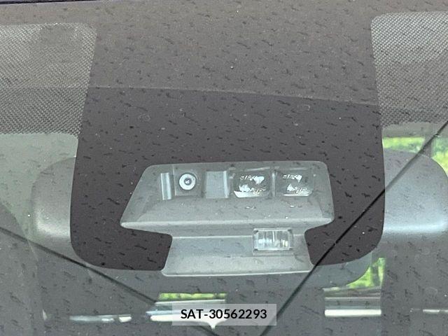 Toyota PORTE 2017-02 8209556-2