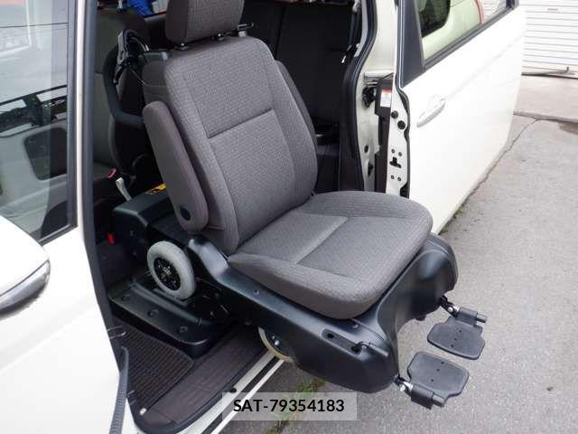 Toyota PORTE 2015-09 8316397-11