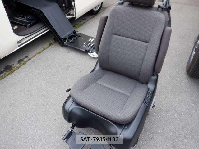 Toyota PORTE 2015-09 8316397-14