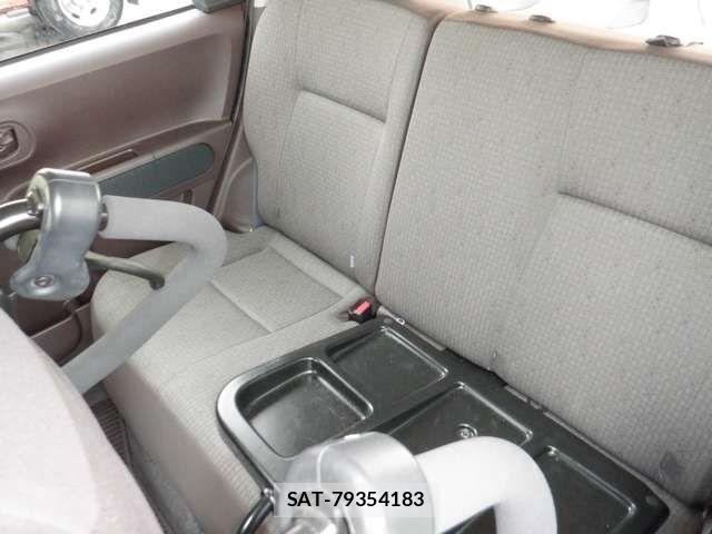 Toyota PORTE 2015-09 8316397-18