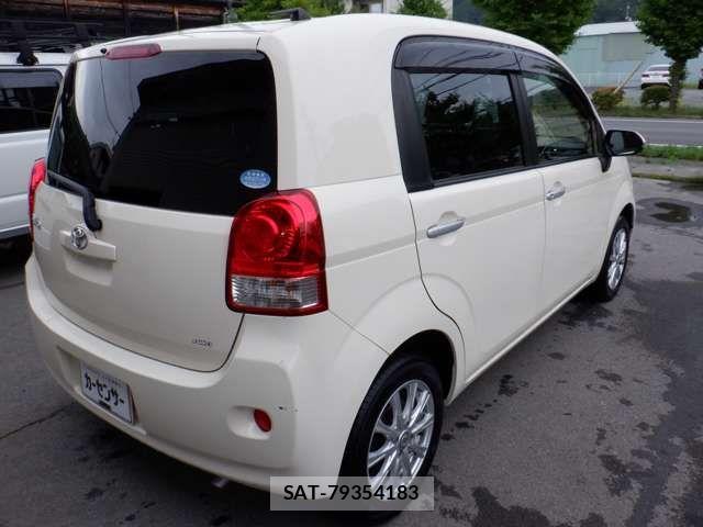 Toyota PORTE 2015-09 8316397-3