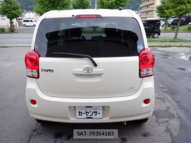 Toyota PORTE 2015-09 8316397-4