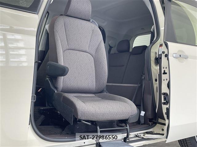 Toyota PORTE 2020-03 8337401-1