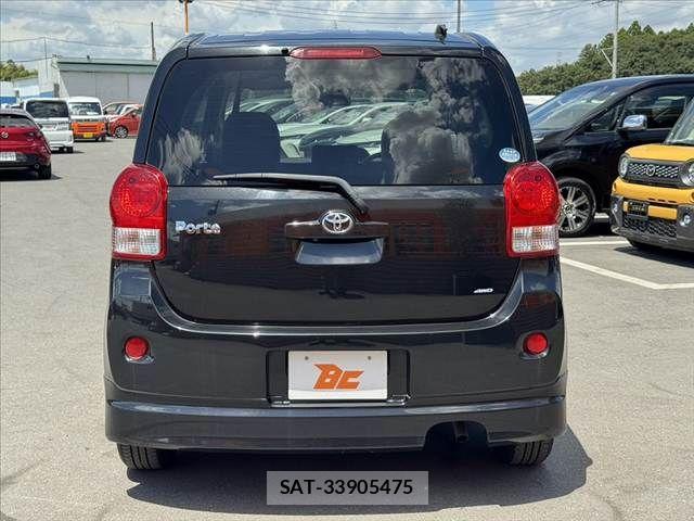 Toyota PORTE 2015-03 8368118-13