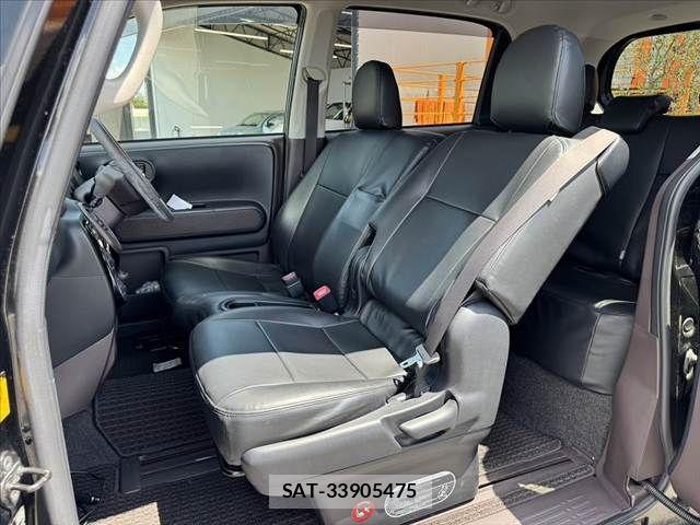 Toyota PORTE 2015-03 8368118-16