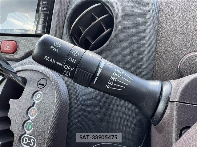 Toyota PORTE 2015-03 8368118-28