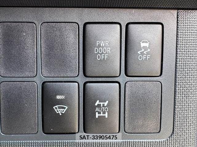 Toyota PORTE 2015-03 8368118-5