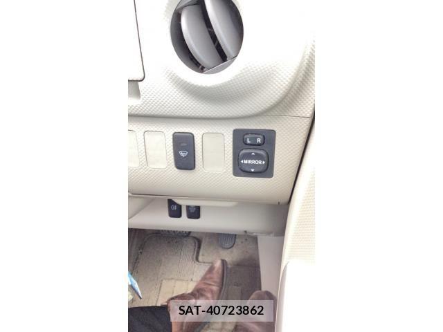 Toyota PORTE 2010-04 8414396-15
