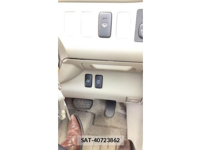 Toyota PORTE 2010-04 8414396-16