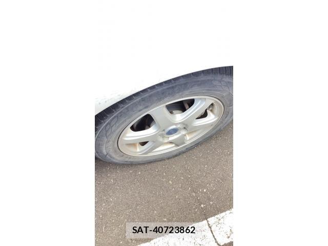 Toyota PORTE 2010-04 8414396-2