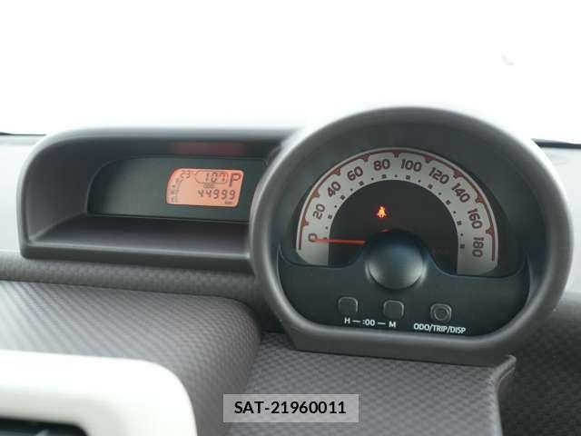 Toyota PORTE 2014-03 8526597-11
