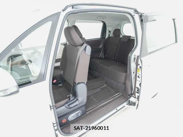 Toyota PORTE 2014-03 8526597-19