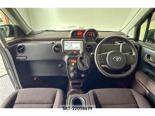 Toyota PORTE 2014-01 8563184-13