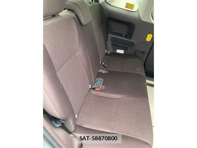 Toyota PORTE 2013-08 8666740-11