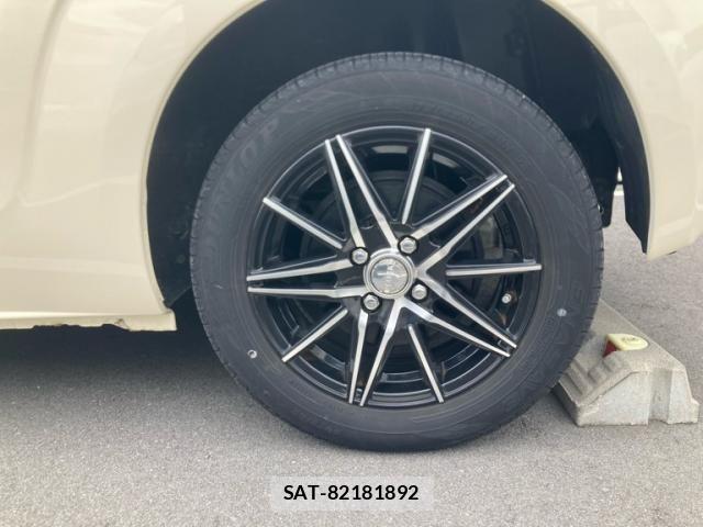 Toyota PORTE 2016-04 8850362-6