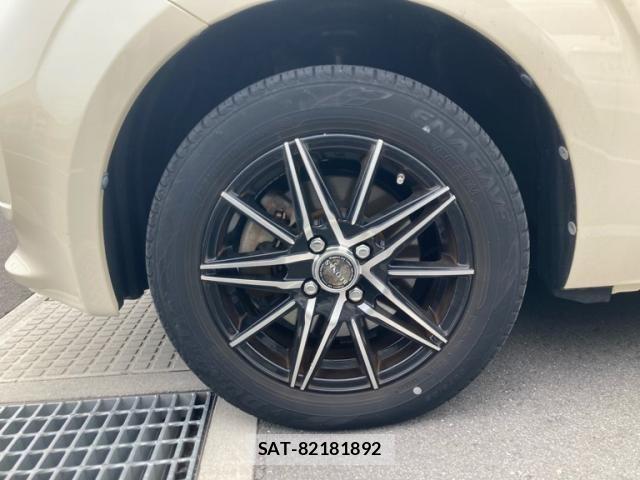 Toyota PORTE 2016-04 8850362-7