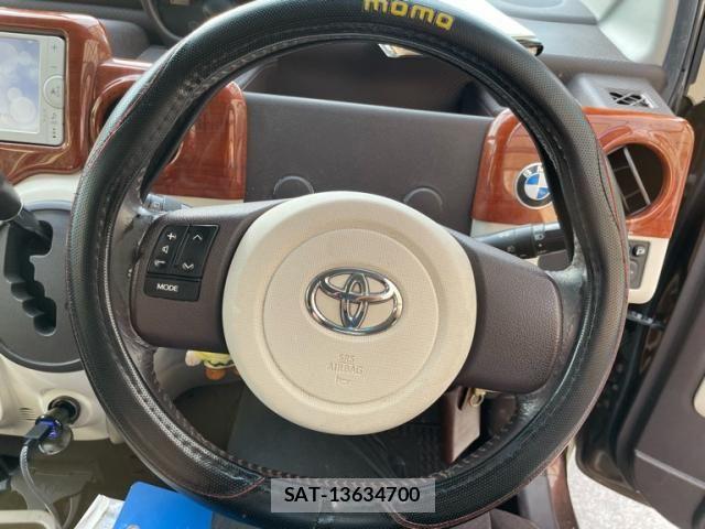 Toyota PORTE 2013-01 8850363-10