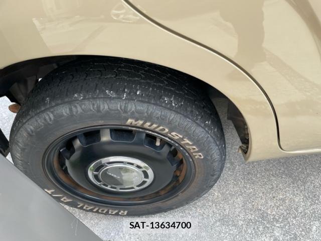 Toyota PORTE 2013-01 8850363-18